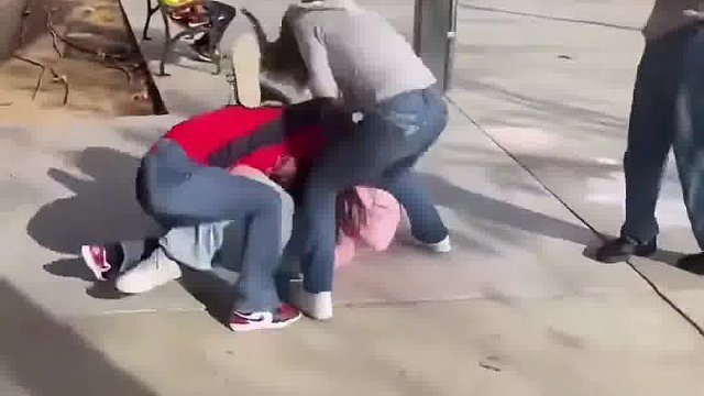 人家单挑，你凑什么热闹