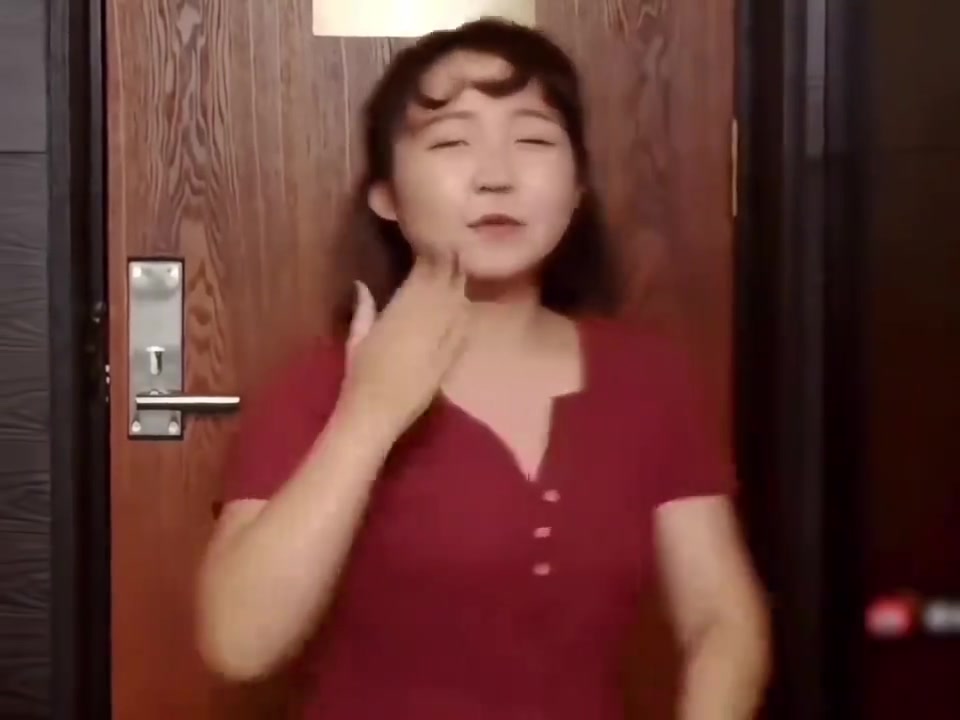 什么时候也能有人拿张支票，也跟我说这句话