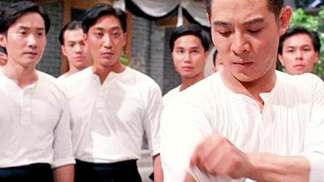 10.《精武英雄》李连杰巅峰之作，动作干净利落爆发力十足
