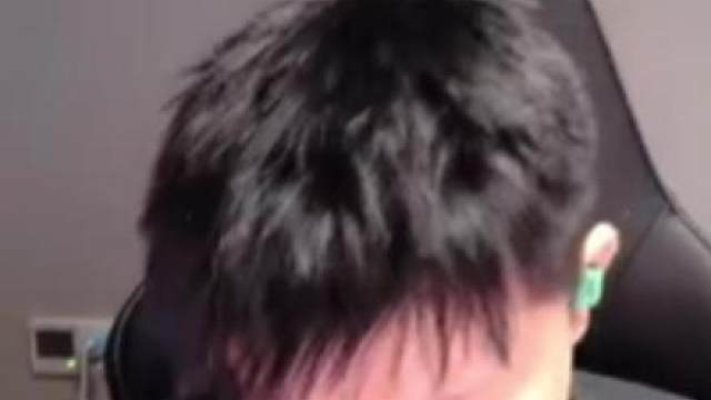 “灰色像素不播就滚！天天OB混时长”