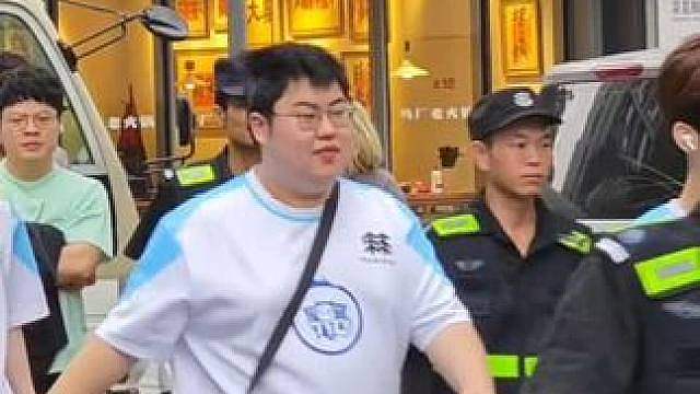TTG全员上班了 小胖转会TTG很开心