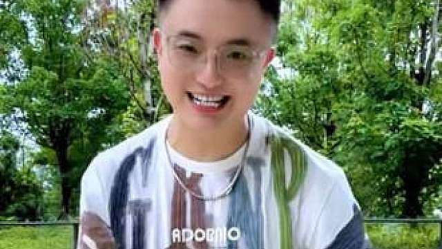 不分朝夕，不畏平凡，翩翩起舞，用优美姿态，展现年轻人到精气神…