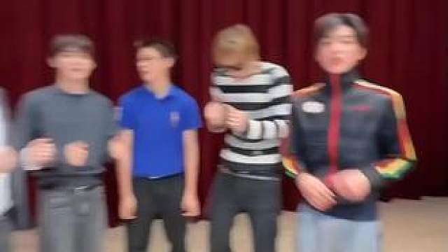 怎么开拖拉机