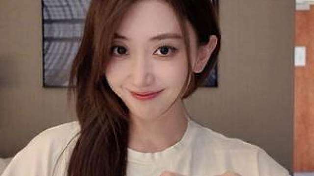 鼠王表演咳一个 落地长沙啦兄弟姐妹们，
明天赛场见