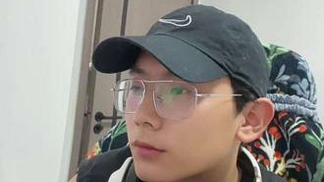 都问陀螺抽的爽不爽，没人关心我转的累不累
