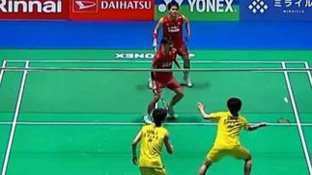 梁王强势赢下德比，2-0黄荻刘阳晋级！