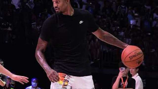 “白晶能打NBA吗？”