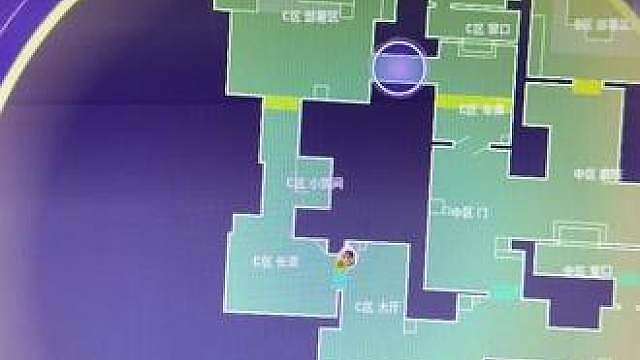 一突就开麦要烟啊 不说要啥烟我就给的常规烟啊 敌人听到了脚步了回防点里枪线多就怪我的烟没用唉