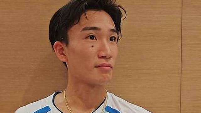 桃田贤斗赛后采访 2026上海公开赛 桃田贤斗说大家喜欢看他系裤腰带，所以赛前都会系，并且这次公开赛目标是夺冠。