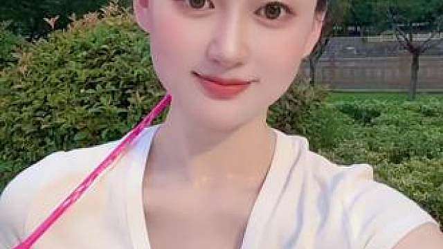 自从打了羽毛球我就失去了自己的本名 现在我叫“跑起来”你叫什么？