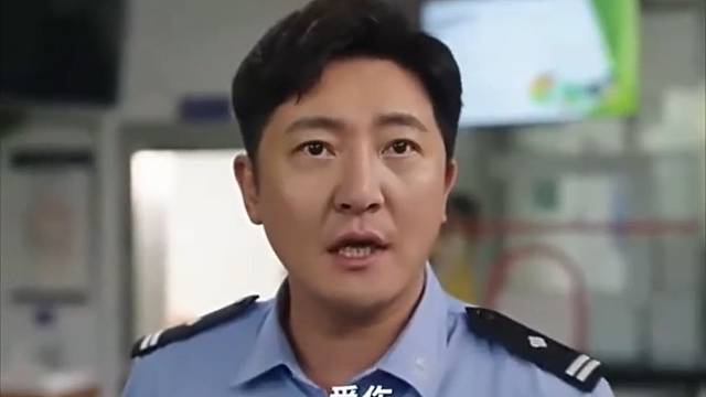 我躲是因为我怕你……受伤。