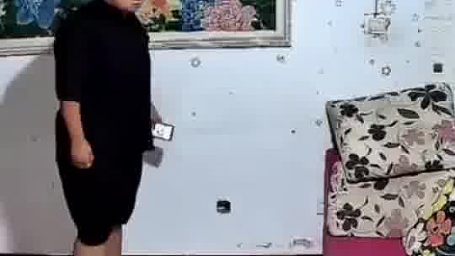 父子发生争执_n下秒儿子一脚送父亲归西_n仿佛看到五十年后的样子
