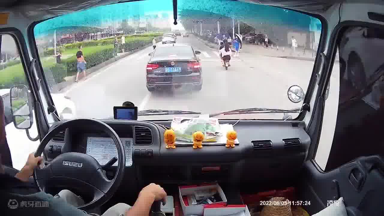这该死的推背感…