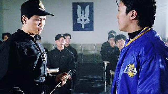 9.《逃学威龙2》经典永不过时，这部电影艺术成分很高
