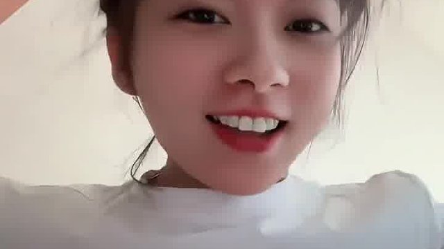 直接一个瑜伽裤大坐
