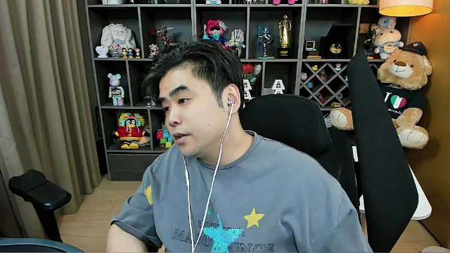 朱开：BLG管理层太惯着Bin了！

“今天其实有很大的改变，BLG这个管理层，就是不惯着选手了！