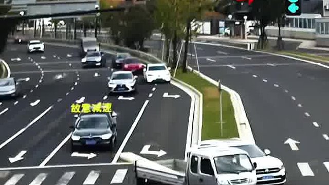 开着豪车很豪横吗
