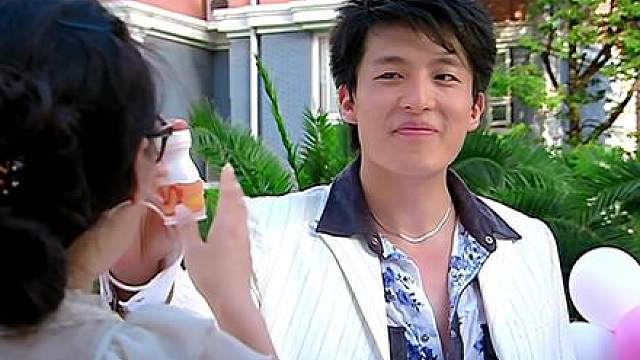 3.《爱情公寓1》01-5精彩剧情