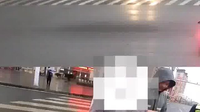 轿车撞倒人跑了？