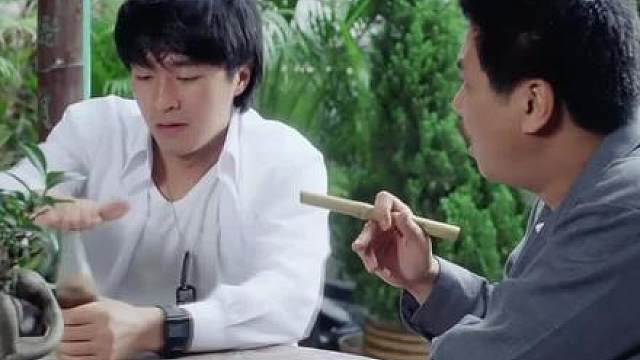 至今不知道达叔这口烟哪来的？！