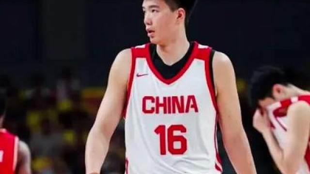 不是李弘权贺希宁！格鲁吉亚主帅夸赞中国一人：他是中国男篮未来！