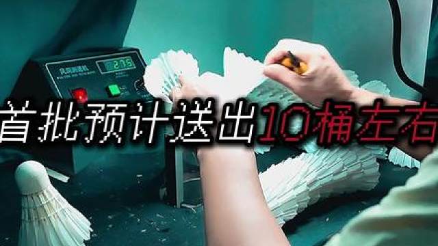 转过头，对旧心酸一笑而过