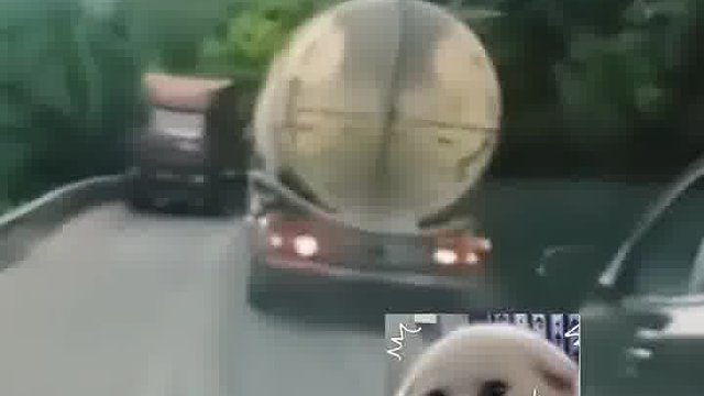 你们说是谁的责任？ #开车大神让你一路平安  #一起文明出行