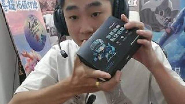 KZx白鲨联名耳机，我的最爱！
