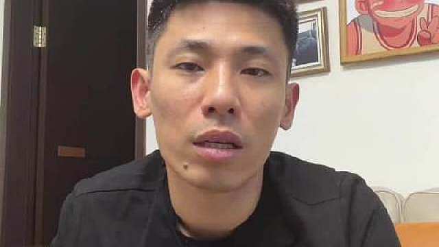 【】 

7月20日，旭旭宝宝发视频还原风波完整经过，再回应言论争议。他表示，最早有水友在直播间让我