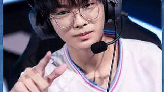【亚洲杯赛区淘汰赛】首日首场第二轮
XY vs Pengu
第四局：熔炼车间 “七星车间”在线弑神，