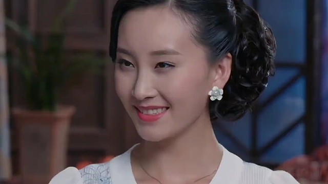 女人被上司水中下药