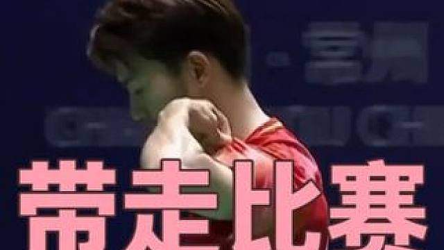 梁王晋级半决赛 面对丹麦男双选手 ， 2-0拿下比赛