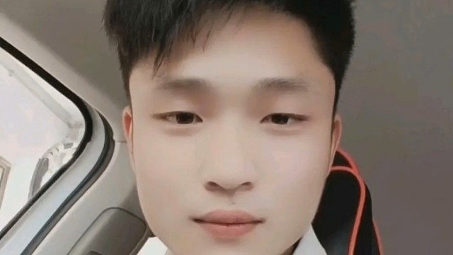 出身寒微命难改双拳打出直播路