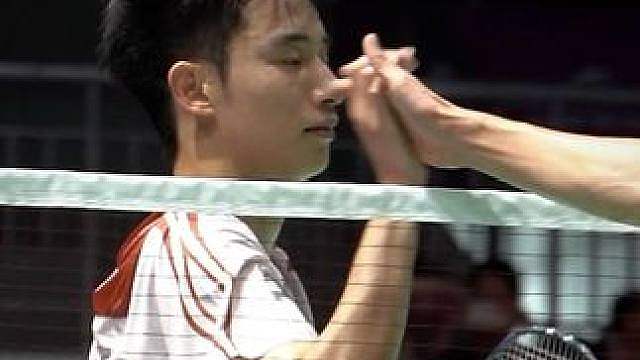狂轰滥炸 王正行31-15刘一铭强势晋级64强