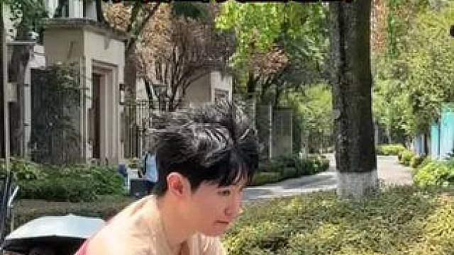 一诺骑车上班了 准备出发亚运会了