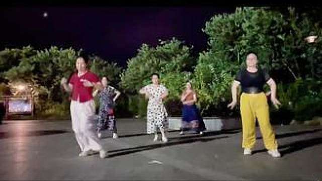 一群志同道合的姐妹相聚在一起跳喜欢的舞蹈 #