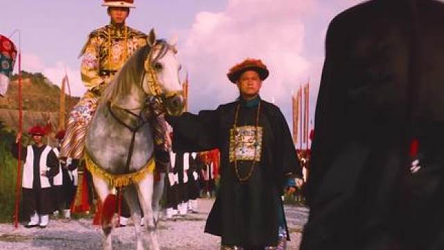 48.《鹿鼎记2》周星驰演绎韦小宝，上演一路爆笑江湖历险。