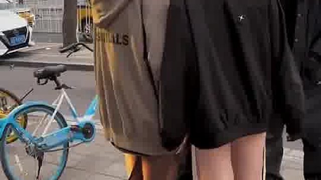看了半天终于明白了，这是在相互介绍对象认识。