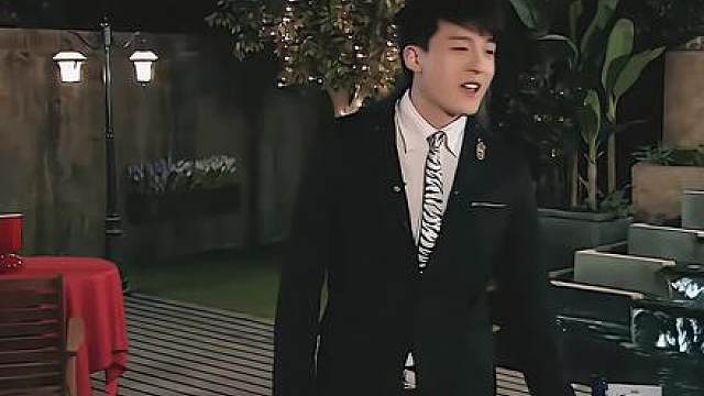 “我们把这些肉麻的废话都跳过怎么样”
