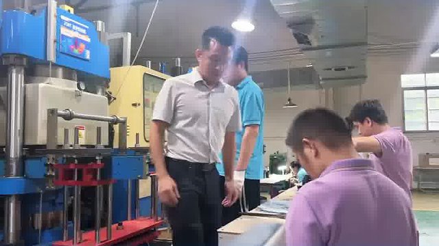 客户比我们约定的早到了一个小时