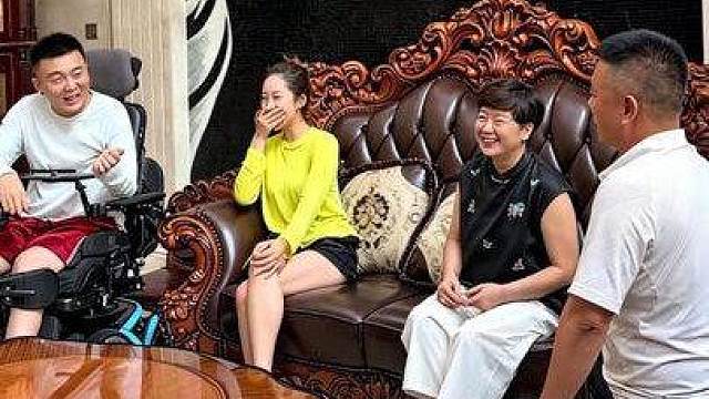 一家人静心自省 正视各自的缺点 未来时刻自省谨言慎行 慢慢改掉自身毛病 以更稳重的姿态前行 不负所有信任我的人…
