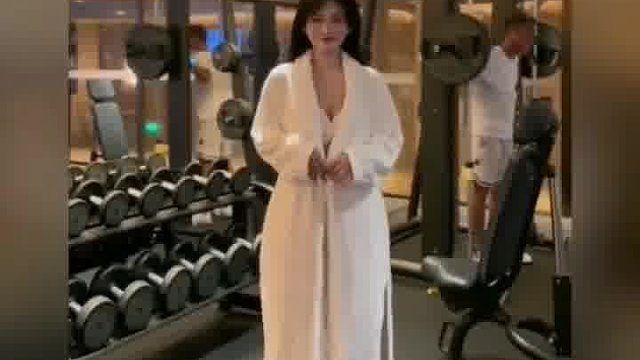 看看我的健身内搭