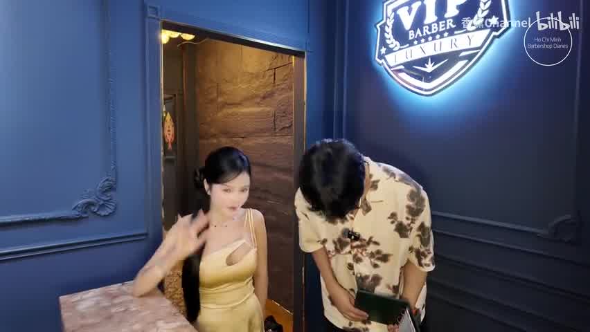 【充电专属】越南魅力佳人按摩，谁能抵挡这温柔轻抚？