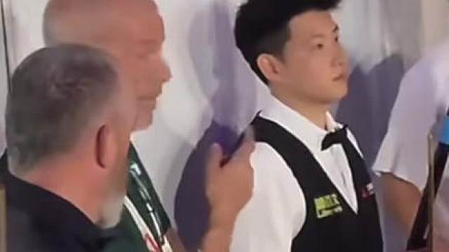 火力全开！赵心童6-0零封罗伯逊挺进四强