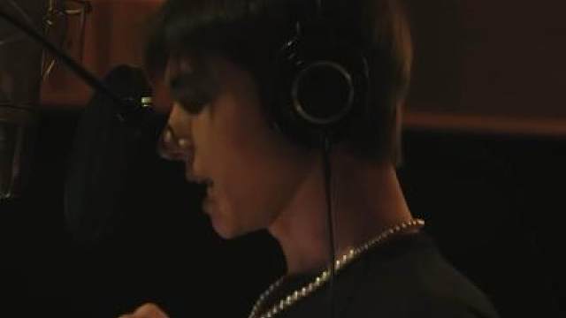 MOTION(feat.Juicy J)》将于7月31上线！ 不得不说，当初出道片刚上线就一直期待里面的其他作品！许愿是这首歌吧！马丁的事业运太好了！Juicy J前辈对Martin的认可！