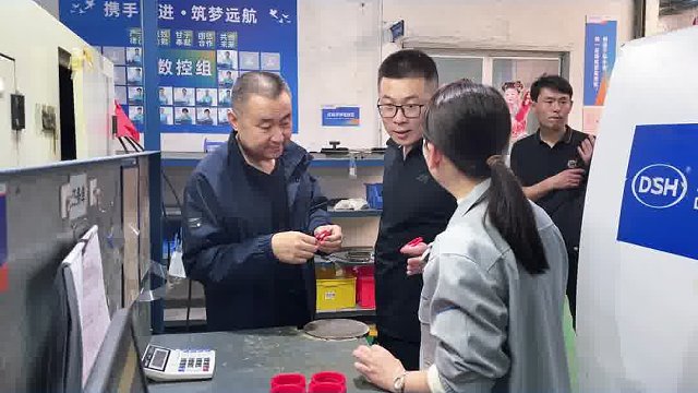 这密封圈比前任还粘人