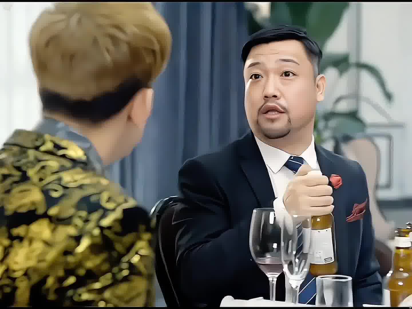 起瓶盖技术一般酒蒙子都不一定会，尤其最后用眼皮起瓶盖，绝了