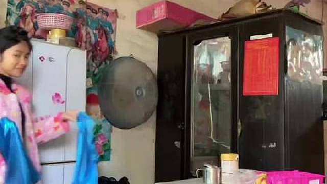 中国女生改造衣服在IG上火了 ​​​