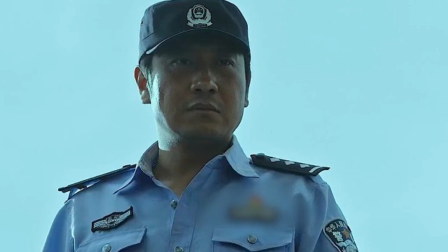 救人的羊贩子真实身份竟是毒枭，多年前的秘密被揭开！#烈焰狂沙以命缉凶撕开黑暗   #电影烈焰狂沙