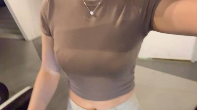 我也不知道，我的身材很曼妙